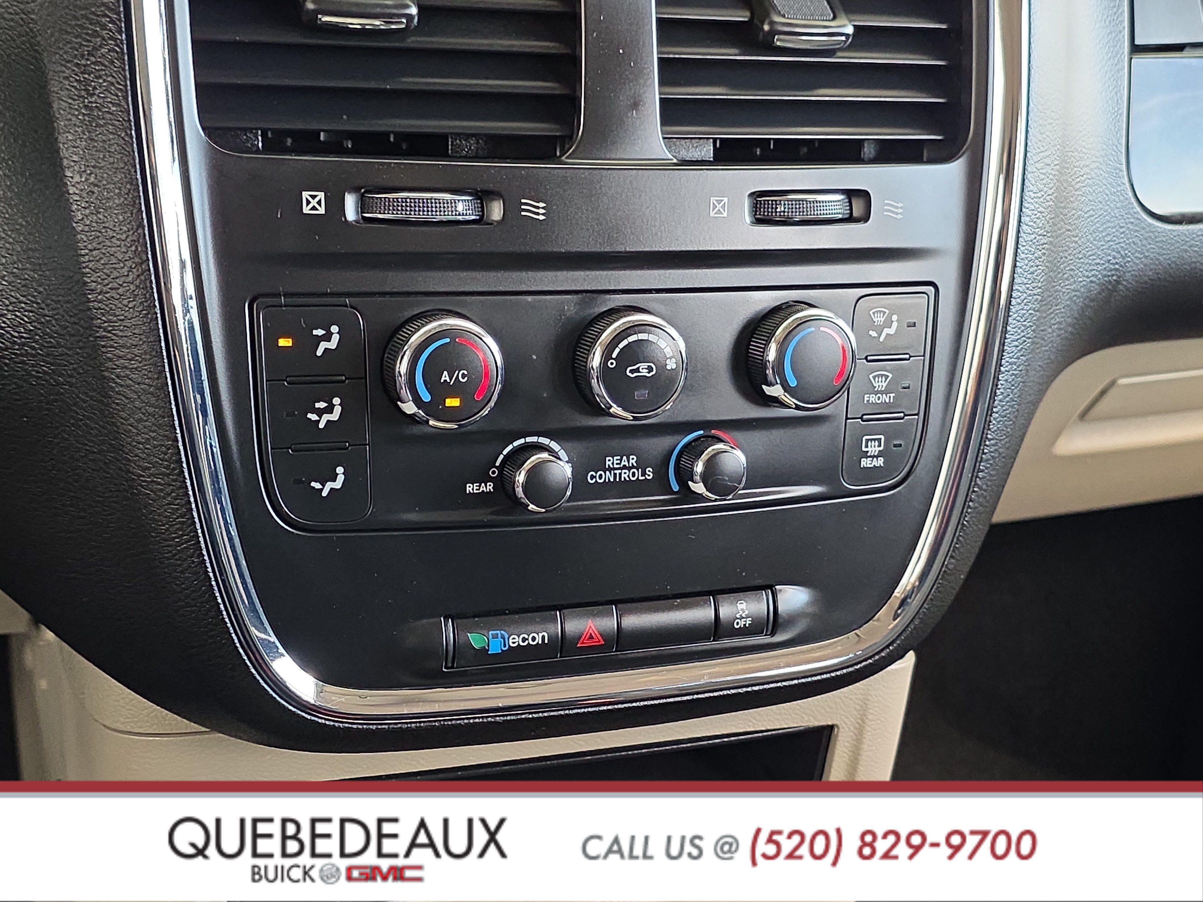Used 2019 Dodge Grand Caravan SE w/ UConnect Hands-Free Group FWD image 19