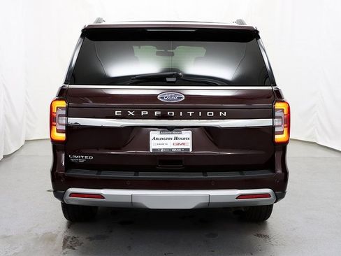 Used 2024 Ford Expedition Limited image 6