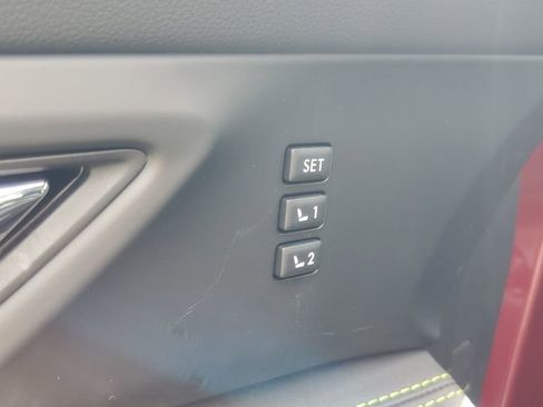 Used 2025 Subaru Ascent Bronze Edition w/ Onyx Package image 10