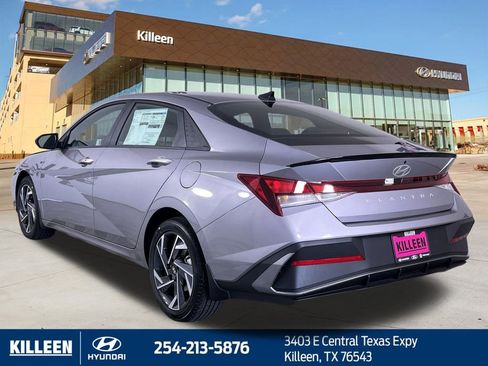 Used 2025 Hyundai Elantra Sport FWD image 6
