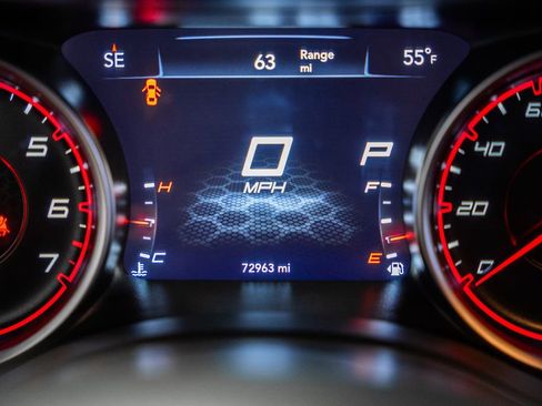 Used 2022 Dodge Charger SXT image 36