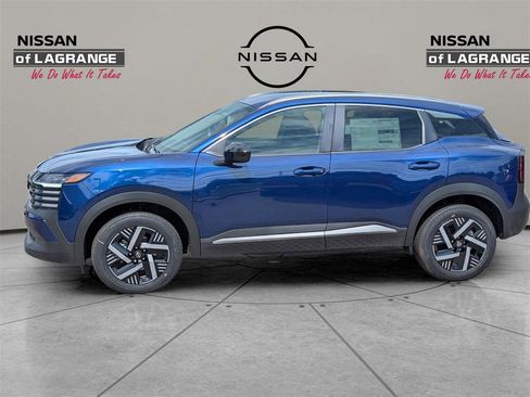 New 2026 Nissan Kicks SV image 8