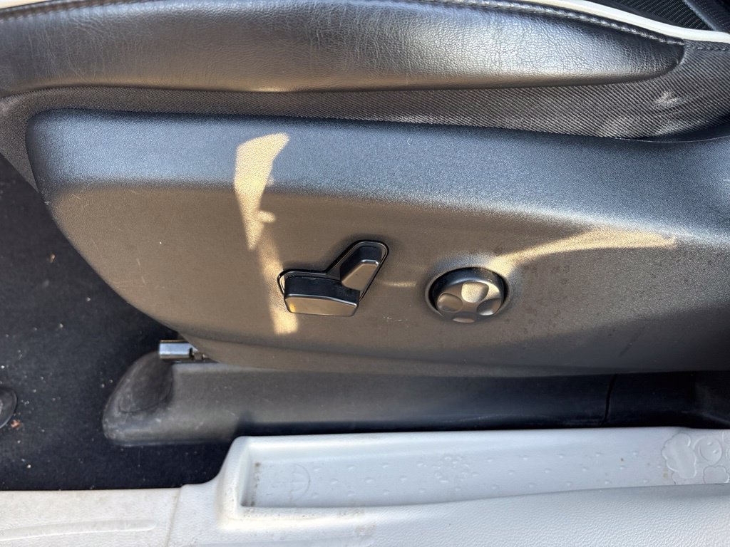 Used 2022 Chrysler Pacifica Limited FWD image 18
