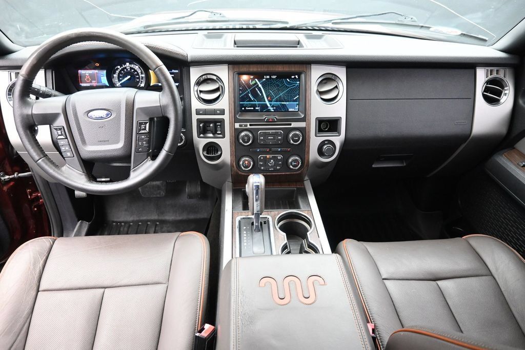 Used 2016 Ford Expedition EL King Ranch RWD image 2