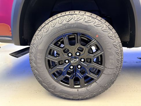 New 2026 Chevrolet Colorado Trail Boss AWD/4WD image 9
