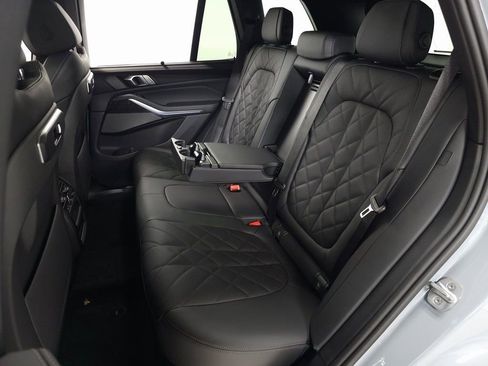 Used 2026 BMW X5 xDrive40i w/ Executive Package image 33