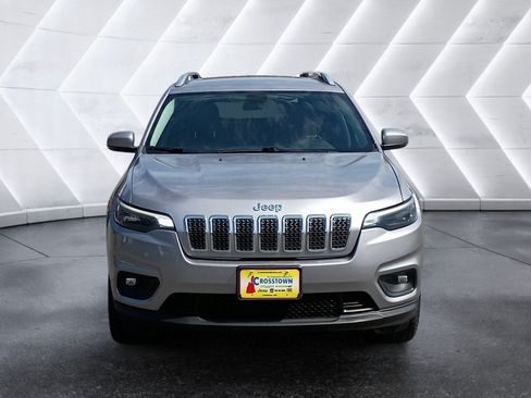 Certified 2020 Jeep Cherokee Latitude Plus w/ Cold Weather Group AWD/4WD image 9
