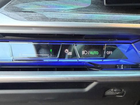 Used 2024 BMW i7 eDrive50 w/ M Sport Package RWD image 38