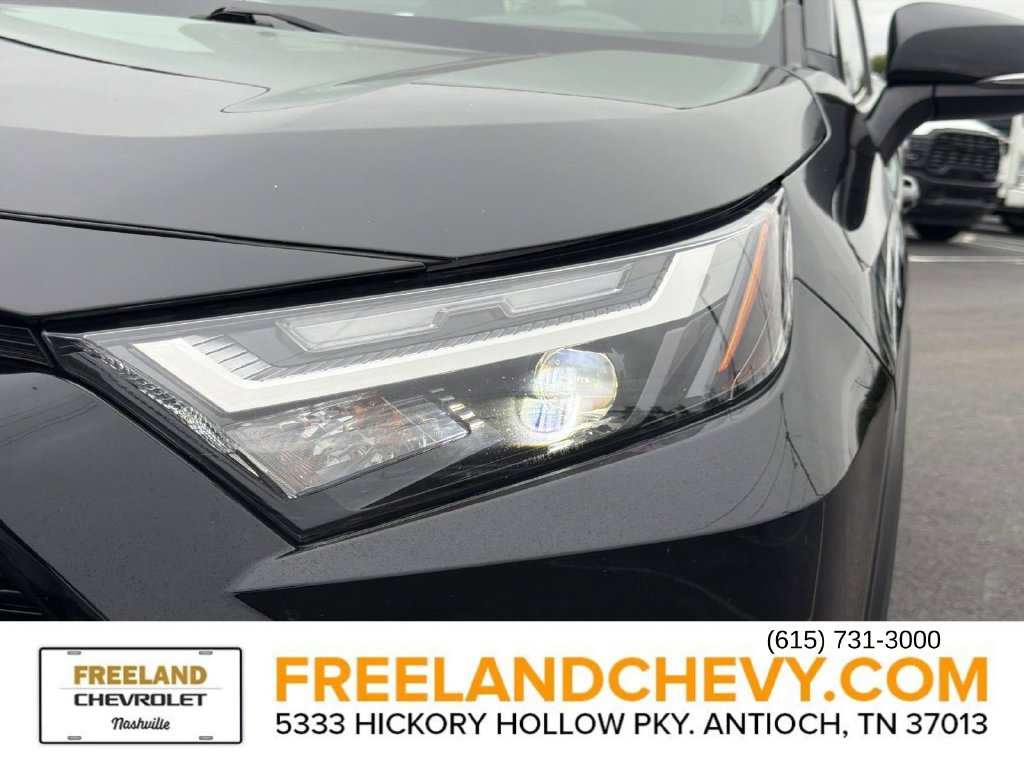 Used 2023 Toyota RAV4 XLE AWD/4WD image 10