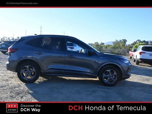 Used 2024 Ford Escape ST-Line image 5