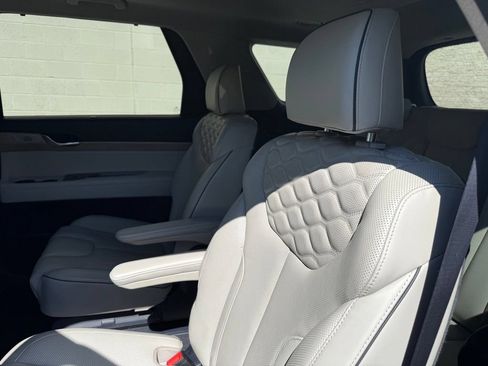 Used 2021 Hyundai Palisade Limited AWD/4WD image 28