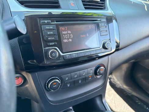 Used 2017 Nissan Sentra SV image 23