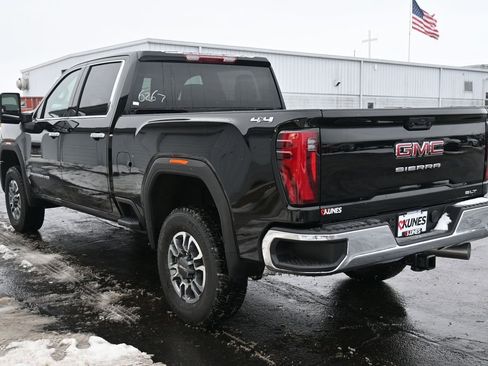 New 2026 GMC Sierra 3500 SLT image 9