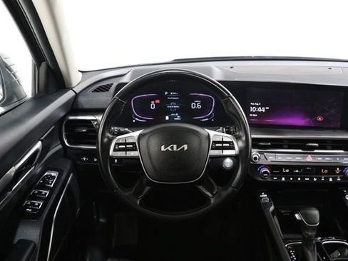 Used 2025 Kia Telluride S AWD/4WD image 14