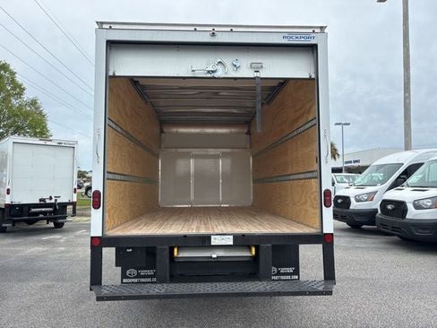New 2026 Ford E-450 and Econoline 450 Super Duty w/ Power Equipment Group RWD image 18