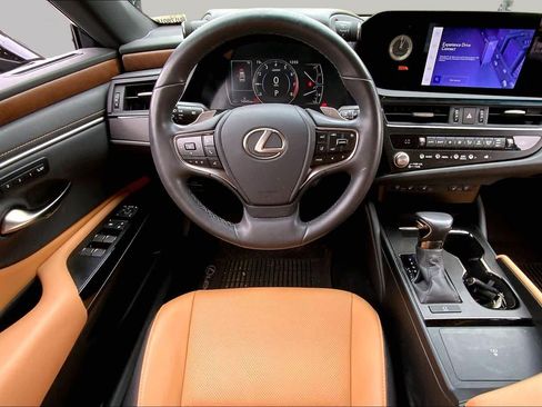 Used 2024 Lexus ES 350 w/ Premium Package FWD image 6