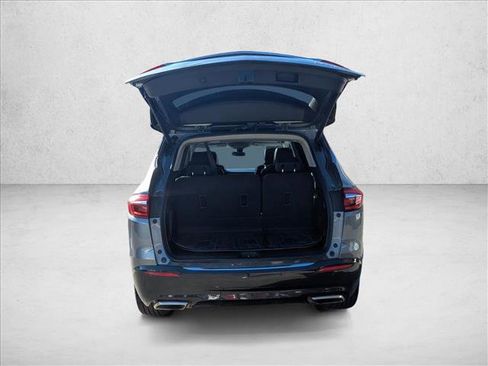 Used 2019 Buick Enclave Avenir w/ Avenir Technology Package image 3