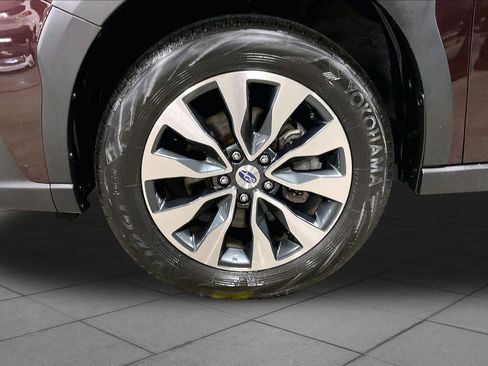 Used 2024 Subaru Outback Limited AWD/4WD image 11