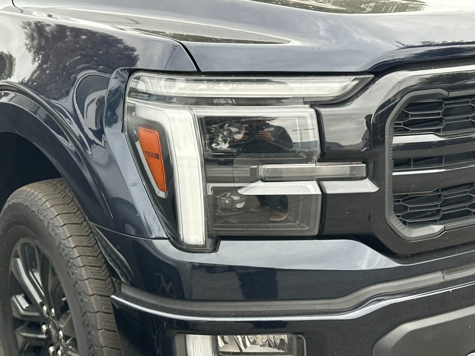 Used 2024 Ford F150 Lariat AWD/4WD image 9