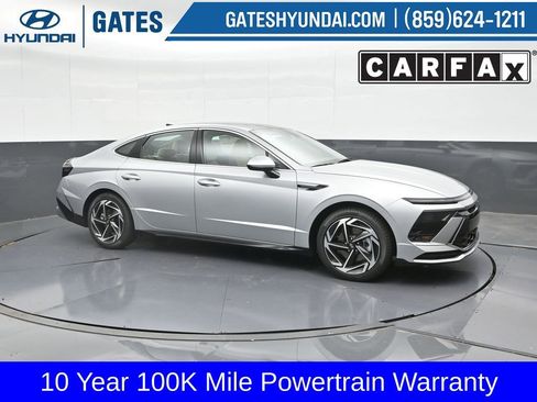 Used 2025 Hyundai Sonata SEL FWD image 1