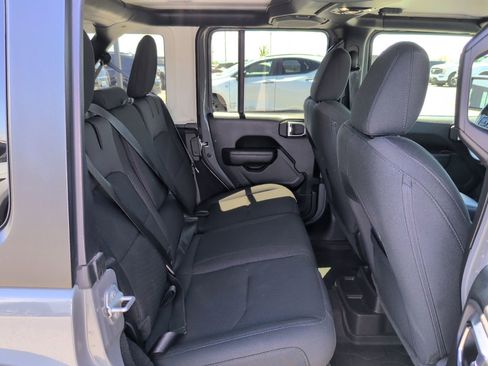 Used 2023 Jeep Wrangler Unlimited w/ Cold Weather Group AWD/4WD image 12