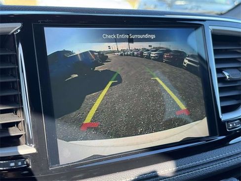 New 2026 Chrysler Pacifica Select image 4