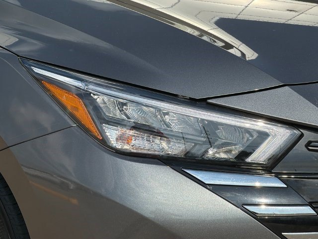 Used 2025 Nissan Versa S w/ Trunk Package FWD image 26