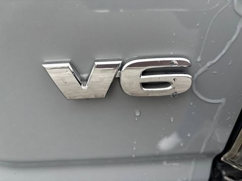 Used 2020 Toyota Tacoma TRD Off-Road w/ TRD Premium Off Road Package image 28