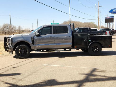 Used 2025 Ford F350 Lariat w/ Black Appearance Package AWD/4WD image 2