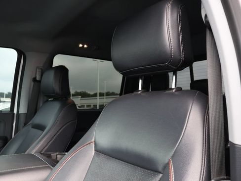 Used 2023 Ford F250 Lariat w/ Sport Appearance Package AWD/4WD image 12