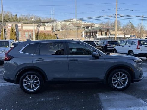 Used 2024 Honda CR-V EX image 4