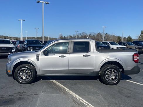 Certified 2022 Ford Maverick XLT image 4