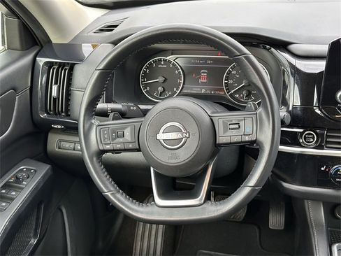 Certified 2024 Nissan Pathfinder SV image 24