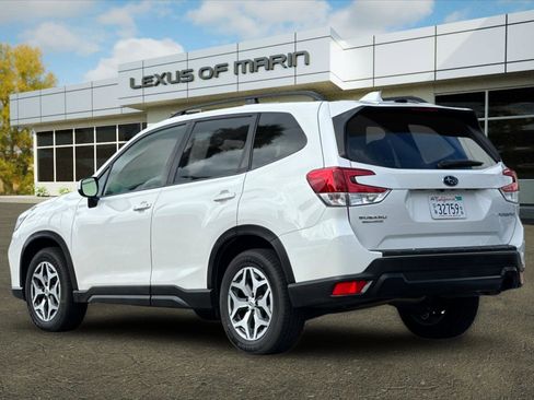 Used 2021 Subaru Forester Premium w/ Popular Package #1 image 3