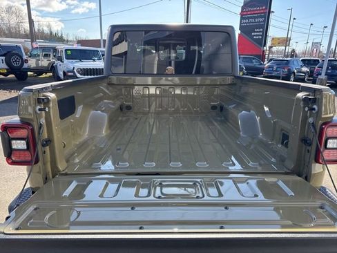 New 2026 Jeep Gladiator Willys AWD/4WD image 15
