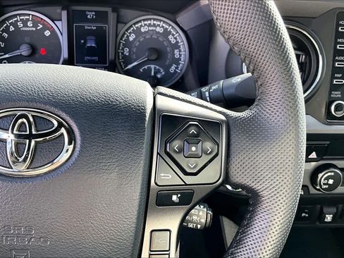 Certified 2020 Toyota Tacoma TRD Off-Road image 21