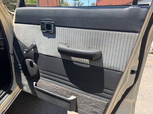 Used 1987 Toyota Land Cruiser AWD/4WD image 29