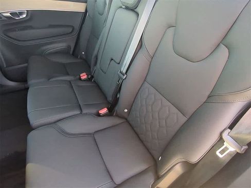 New 2026 Volvo XC90 B6 Plus w/ Protection Package Premier image 18