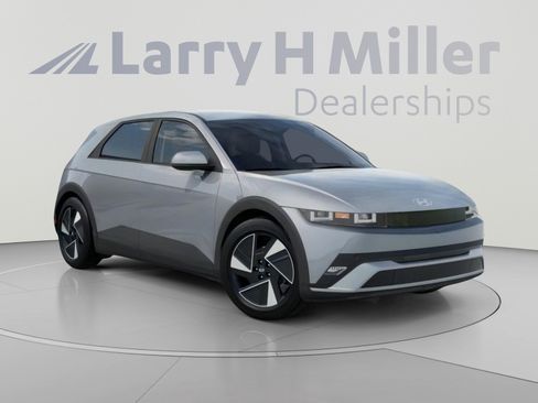 New 2026 Hyundai Ioniq 5 SE RWD image 2