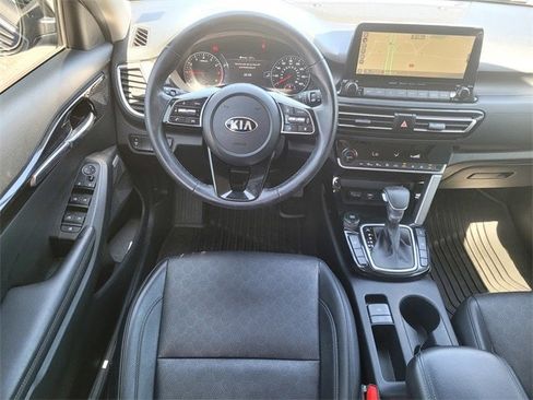 Used 2021 Kia Seltos SX image 12