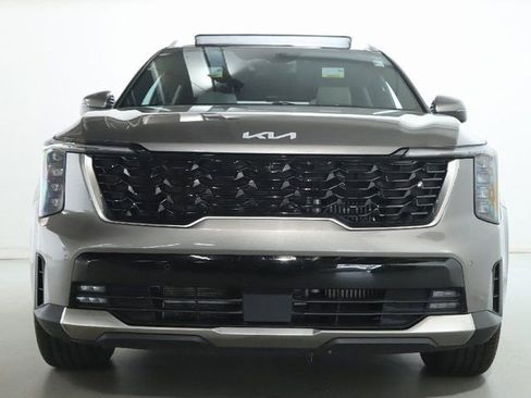Used 2025 Kia Sorento SX Prestige AWD/4WD image 5