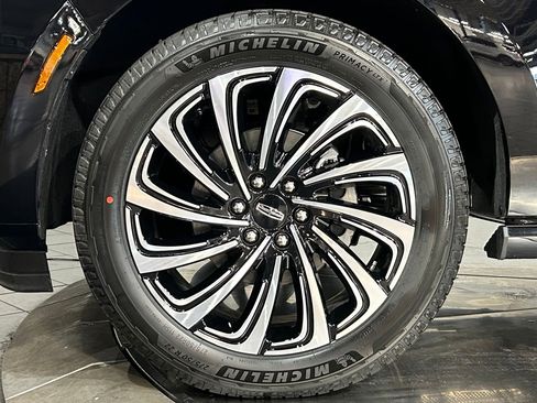 New 2026 Lincoln Navigator Black Label AWD/4WD image 21