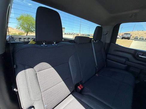 Used 2023 Chevrolet Silverado 1500 Custom AWD/4WD image 17