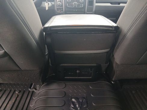 Used 2023 RAM 1500 Classic SLT w/ Electronics Group AWD/4WD image 39