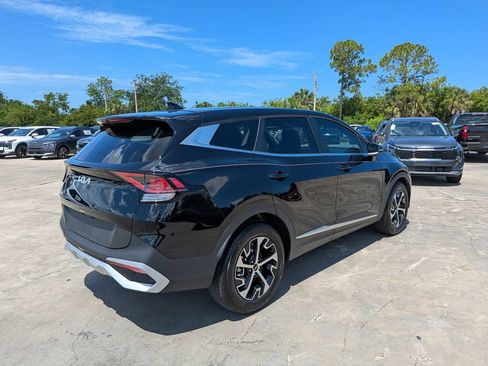 Certified 2025 Kia Sportage EX FWD image 8