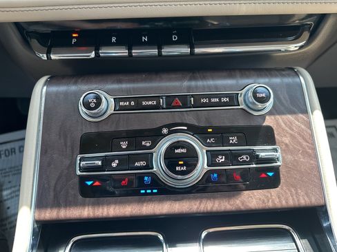 Used 2023 Lincoln Aviator Reserve w/ Equipment Group 201A AWD/4WD image 84