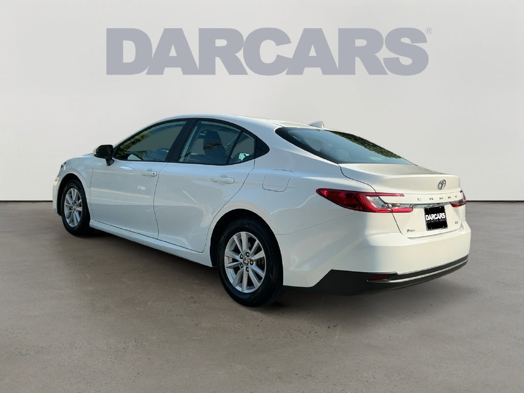 Used 2025 Toyota Camry LE FWD image 5