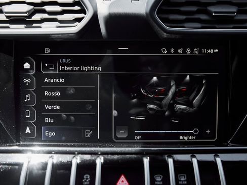 Used 2022 Lamborghini Urus AWD/4WD image 77
