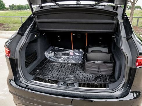Used 2026 Jaguar F-PACE R-Dynamic S AWD/4WD image 61