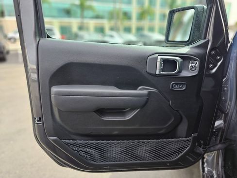 New 2026 Jeep Gladiator Sport image 18